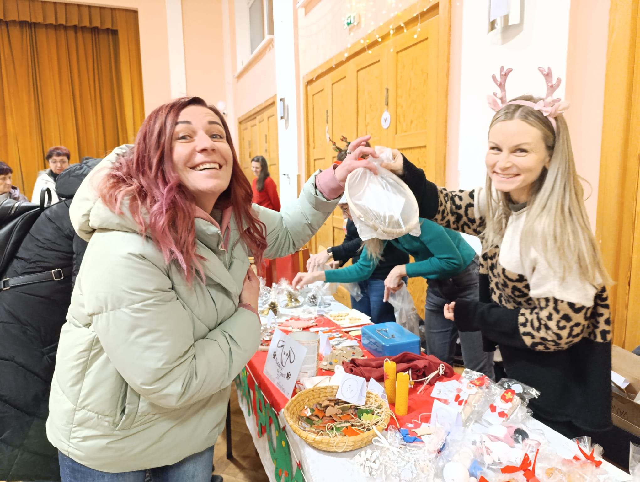 2024-12-02-Žabka pomáhá Tlapkám-5.jpg